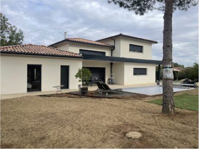 Villa à étages, Saint-Nauphary